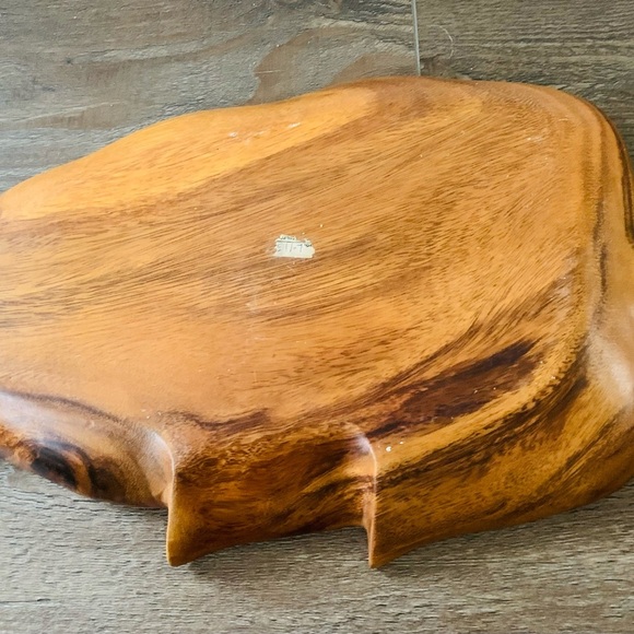 Wooden leaf shaped tray - Picture 5 of 7